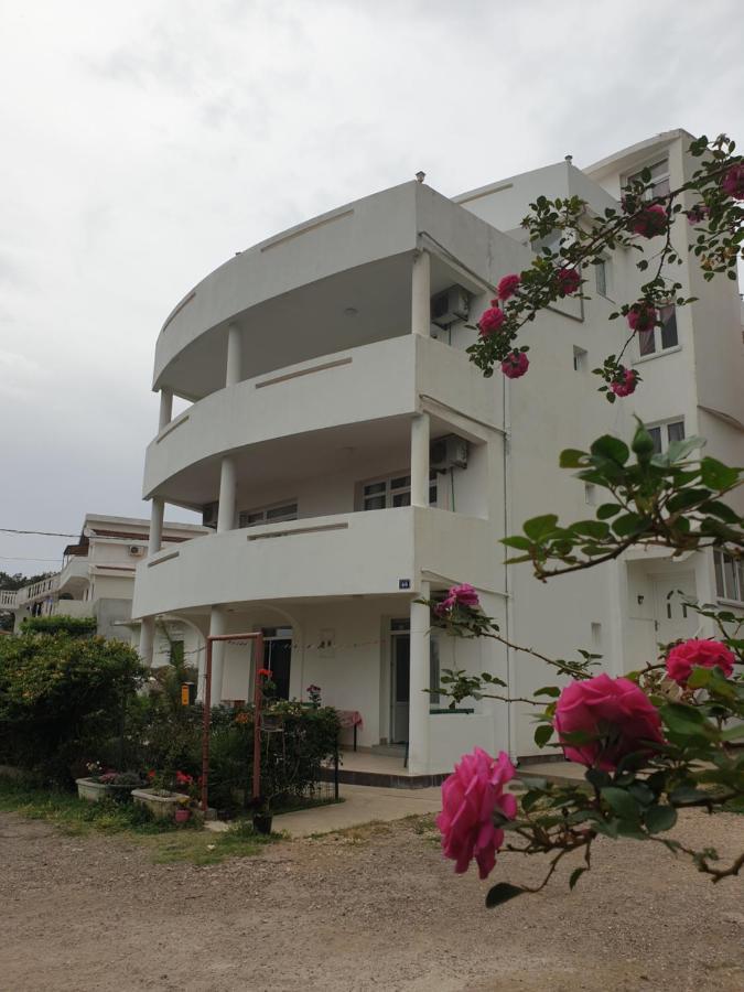 Montenegrin Beauty Star Bar Exterior photo