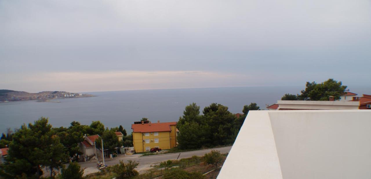 Montenegrin Beauty Star Bar Exterior photo